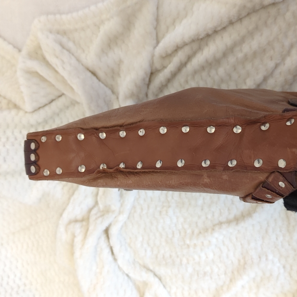 💕HP💕Bella Dolci Handcrafted Brown Leather Shoulder Bag - Picture 8 of 14